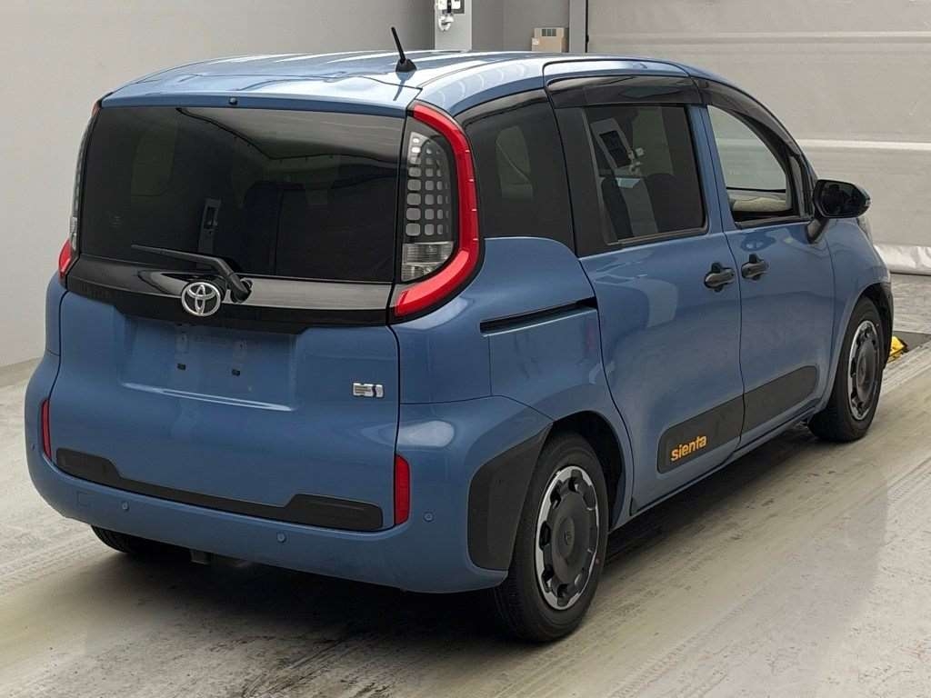 TOYOTA SIENTA