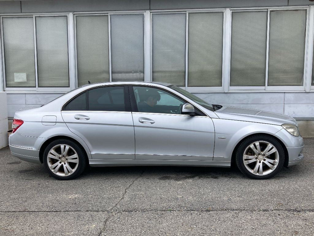 MERCEDES-BENZ C-CLASS