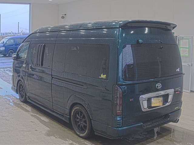 TOYOTA REGIUS ACE