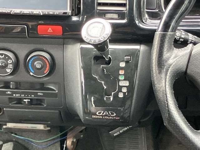 TOYOTA REGIUS ACE