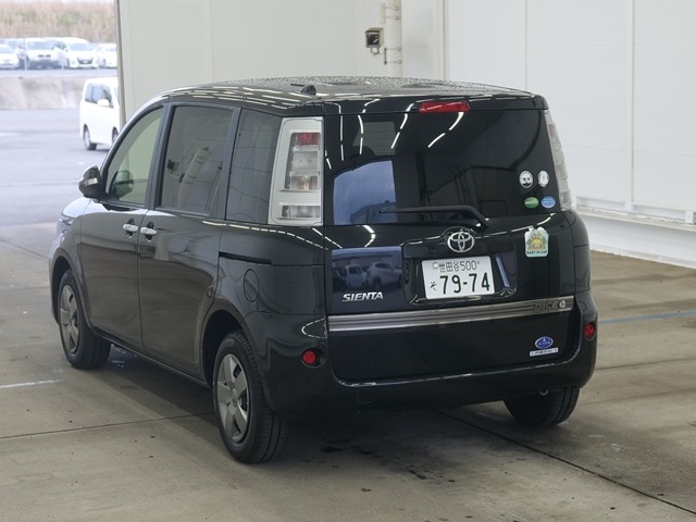 TOYOTA SIENTA