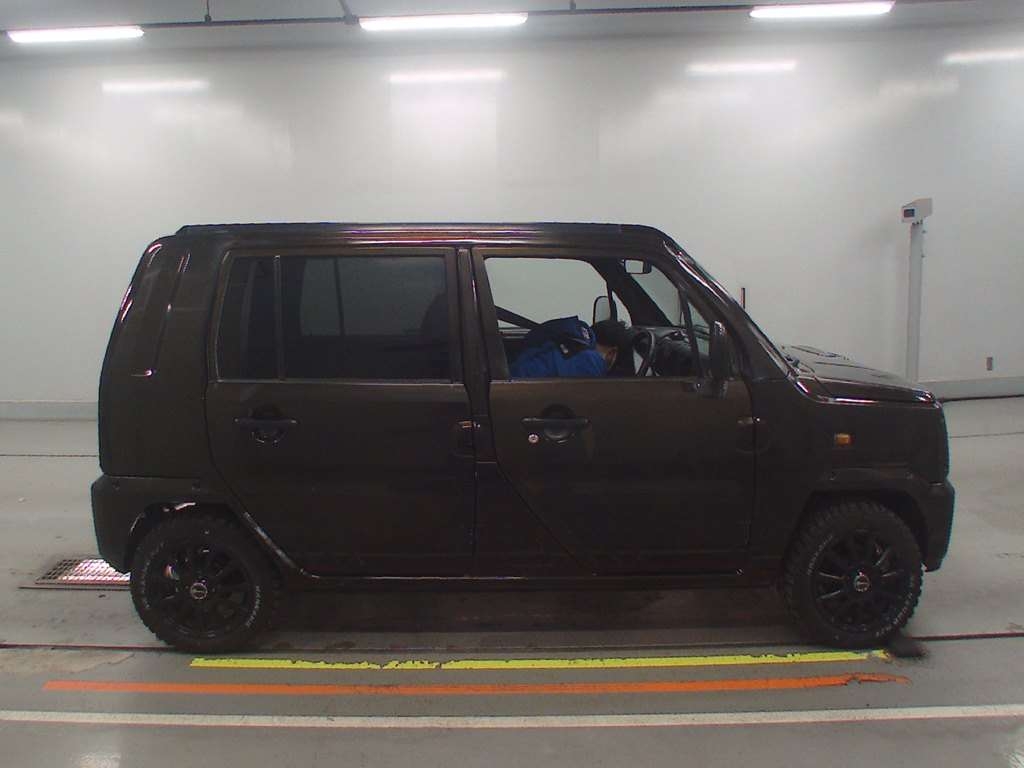 DAIHATSU NAKED