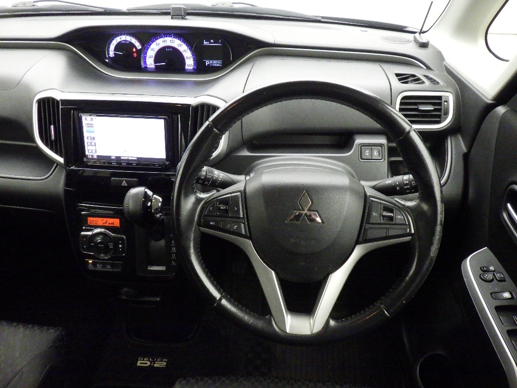 MITSUBISHI DELICA D:2