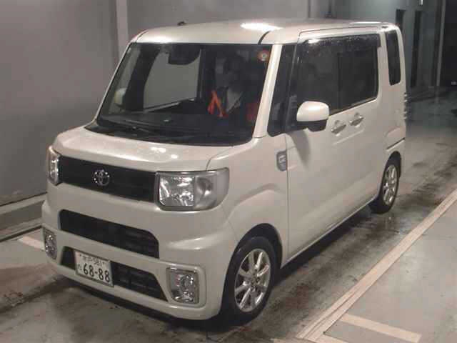 TOYOTA PIXIS MEGA