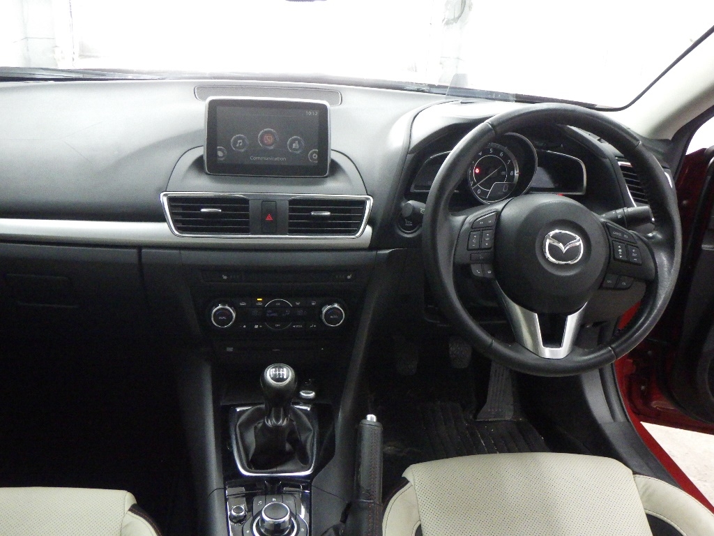 MAZDA AXELA