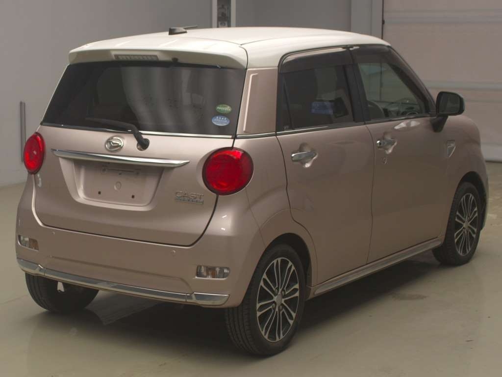 DAIHATSU CAST