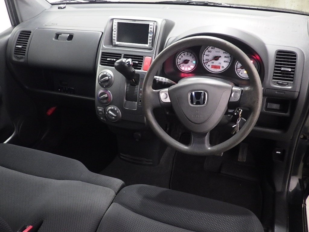 HONDA MOBILIO SPIKE
