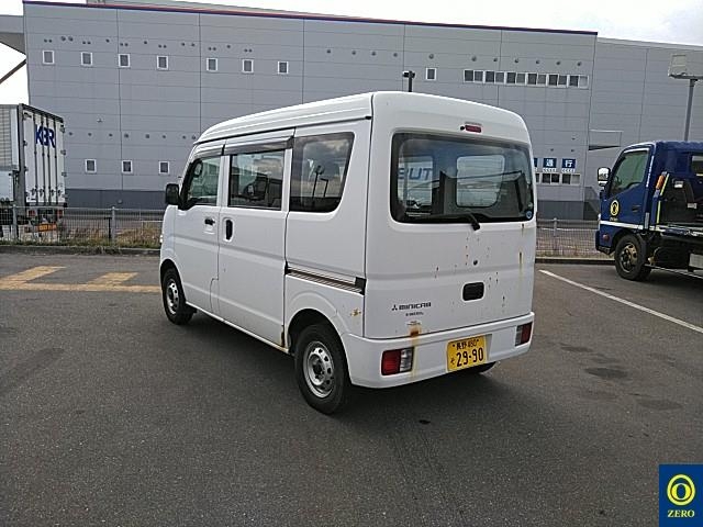 MITSUBISHI MINICAB