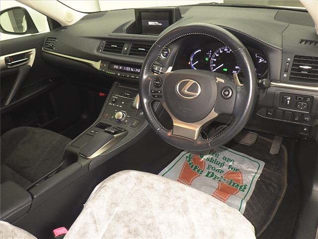 LEXUS CT200H