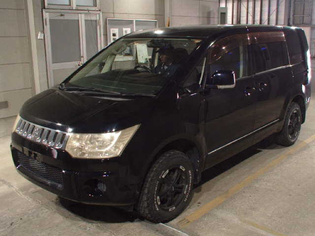 MITSUBISHI DELICA D:5