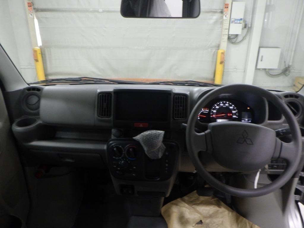MITSUBISHI MINICAB