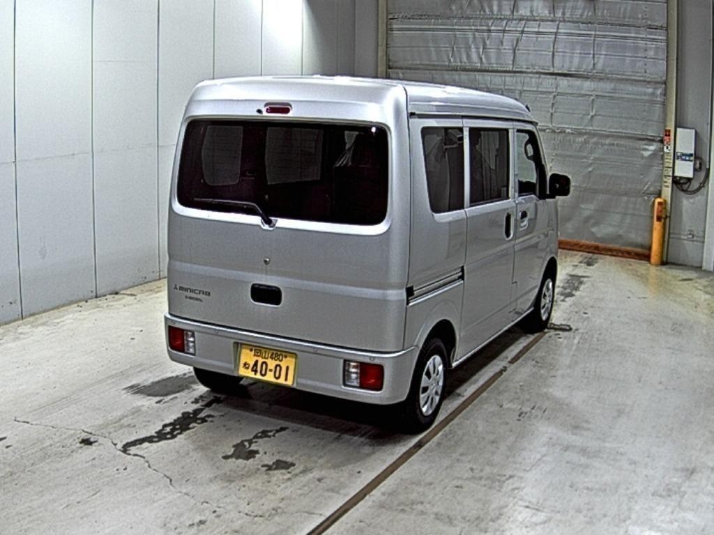 MITSUBISHI MINICAB