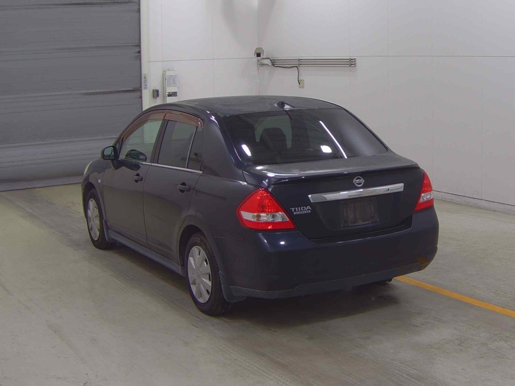 NISSAN TIIDA LATIO