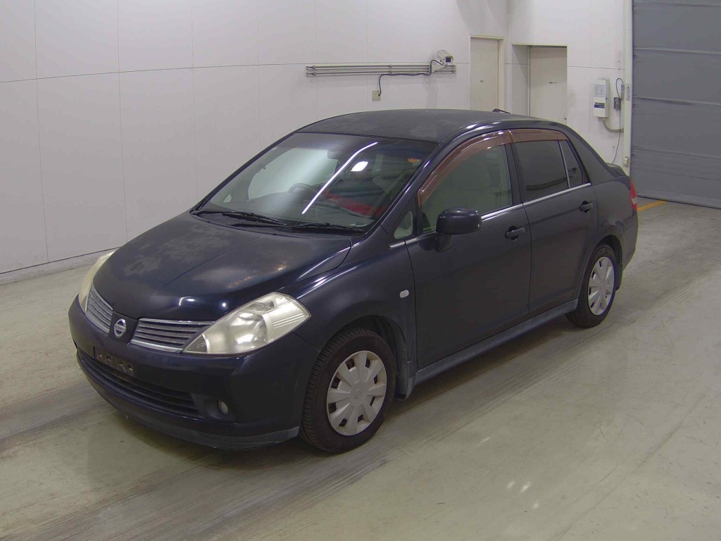 NISSAN TIIDA LATIO