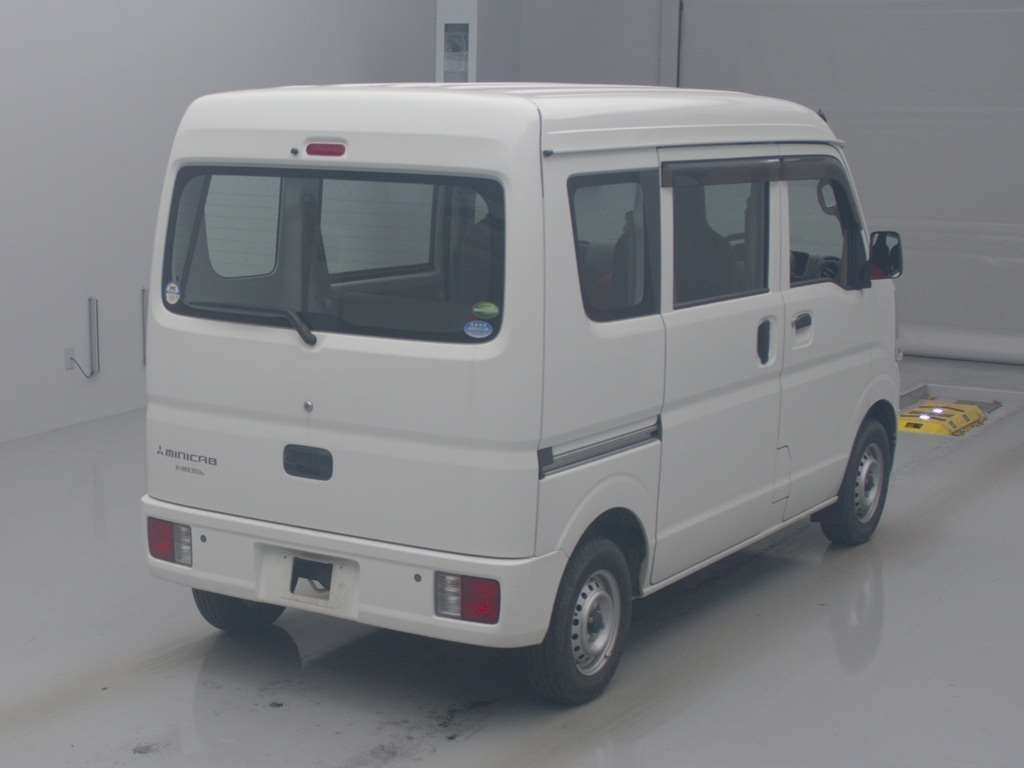 MITSUBISHI MINICAB