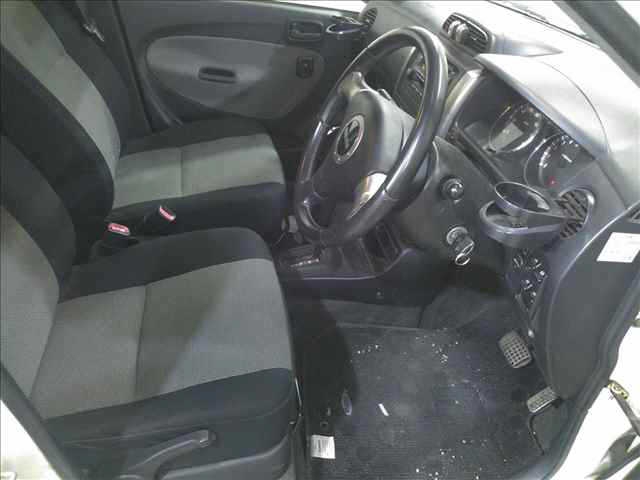 DAIHATSU MIRA AVY