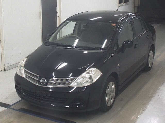 NISSAN TIIDA LATIO
