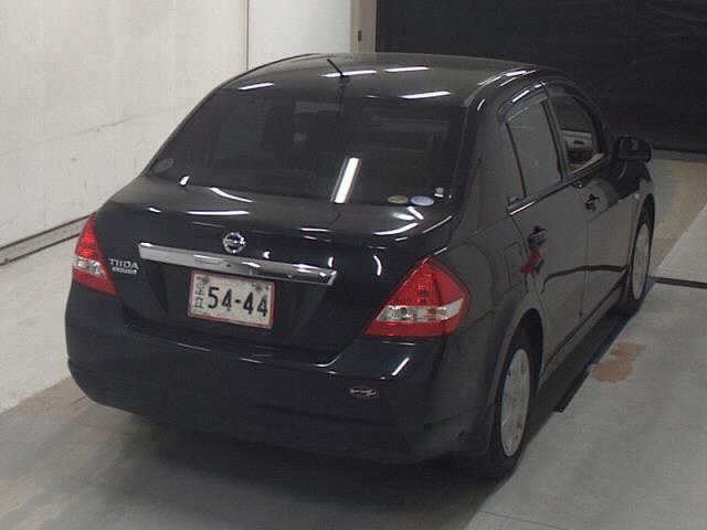 NISSAN TIIDA LATIO