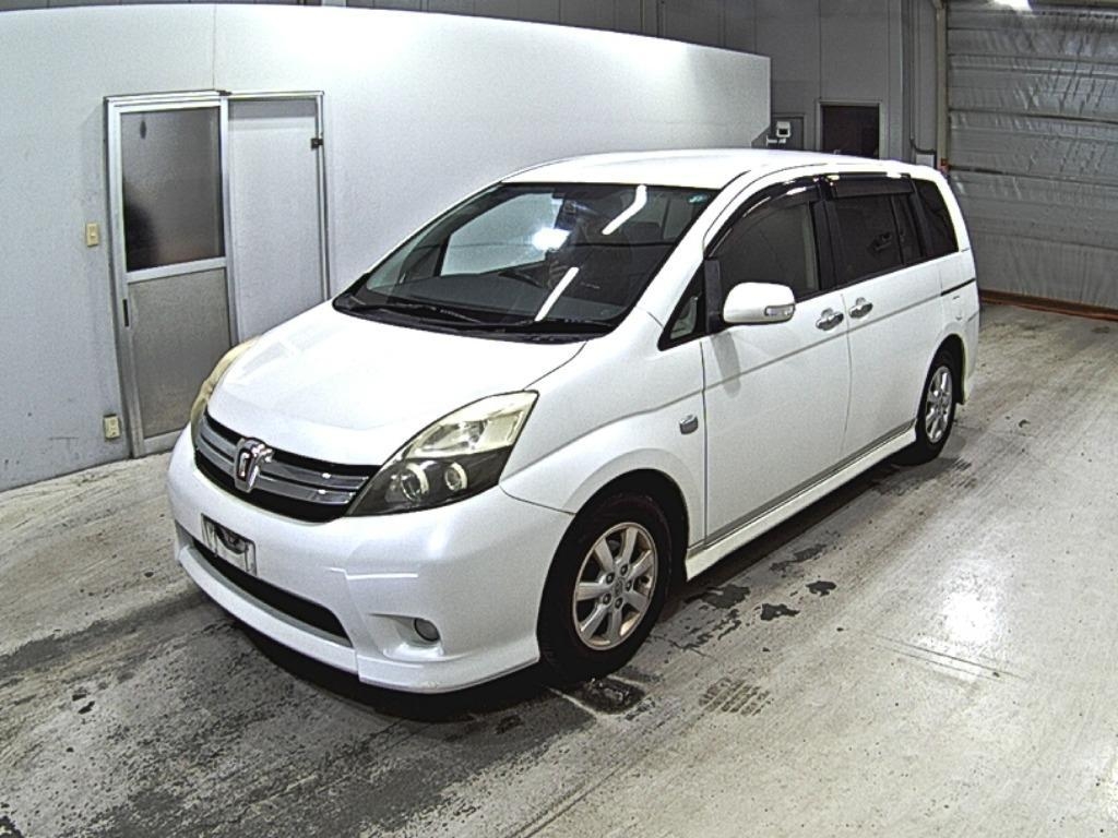 TOYOTA ISIS
