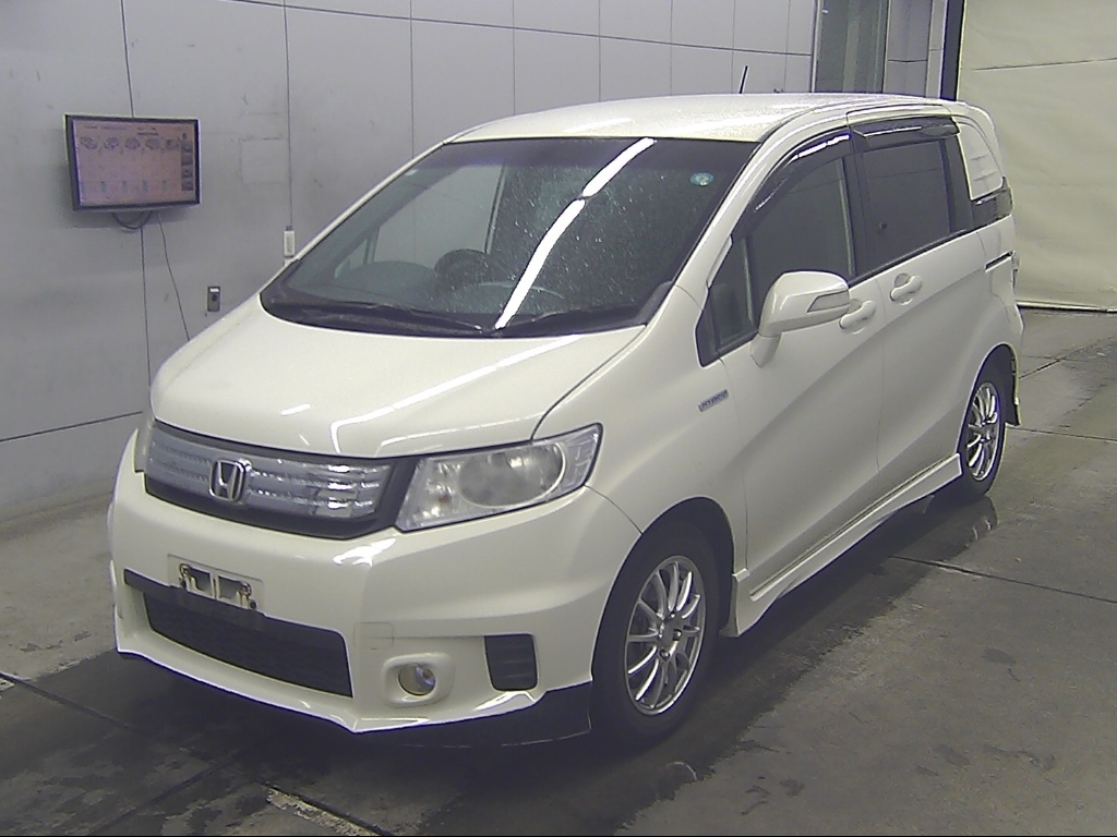 HONDA FREED SPIKE