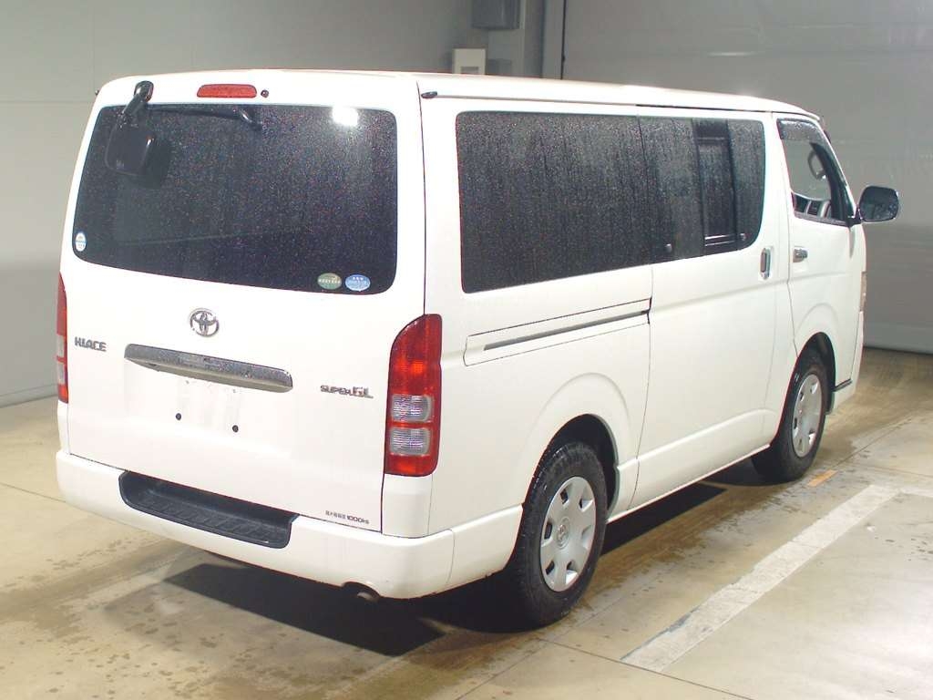 TOYOTA REGIUS ACE