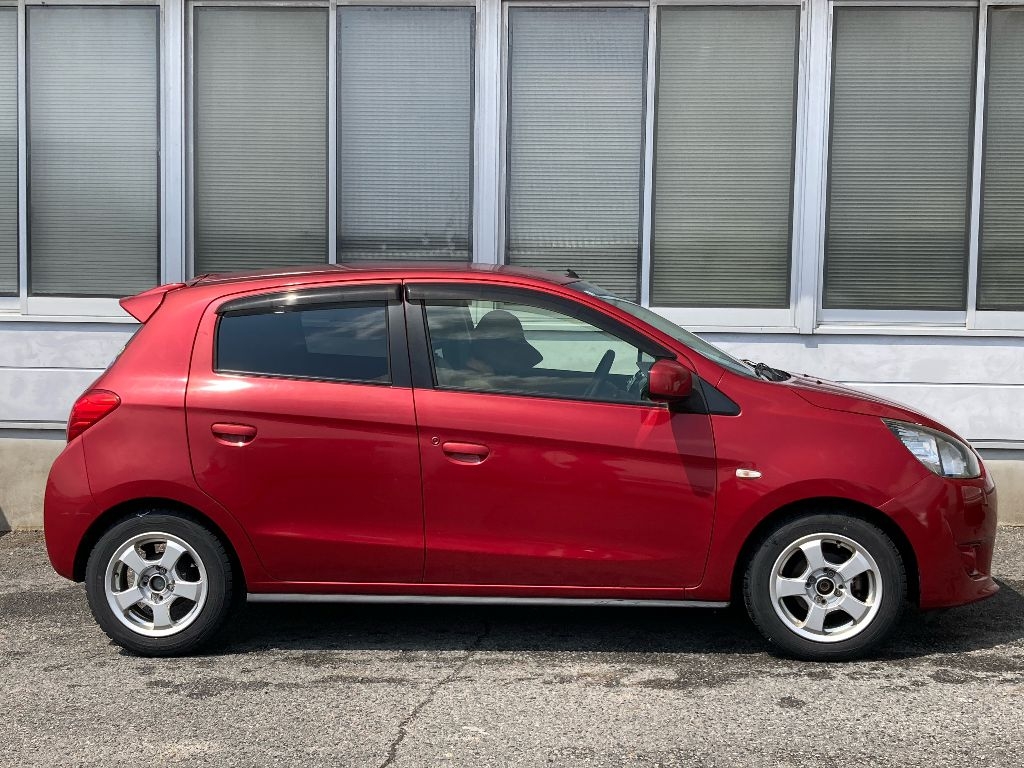 MITSUBISHI MIRAGE