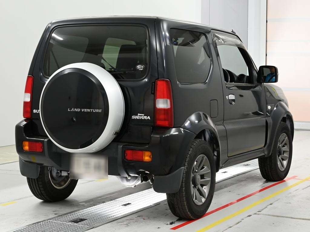 SUZUKI JIMNY SIERRA