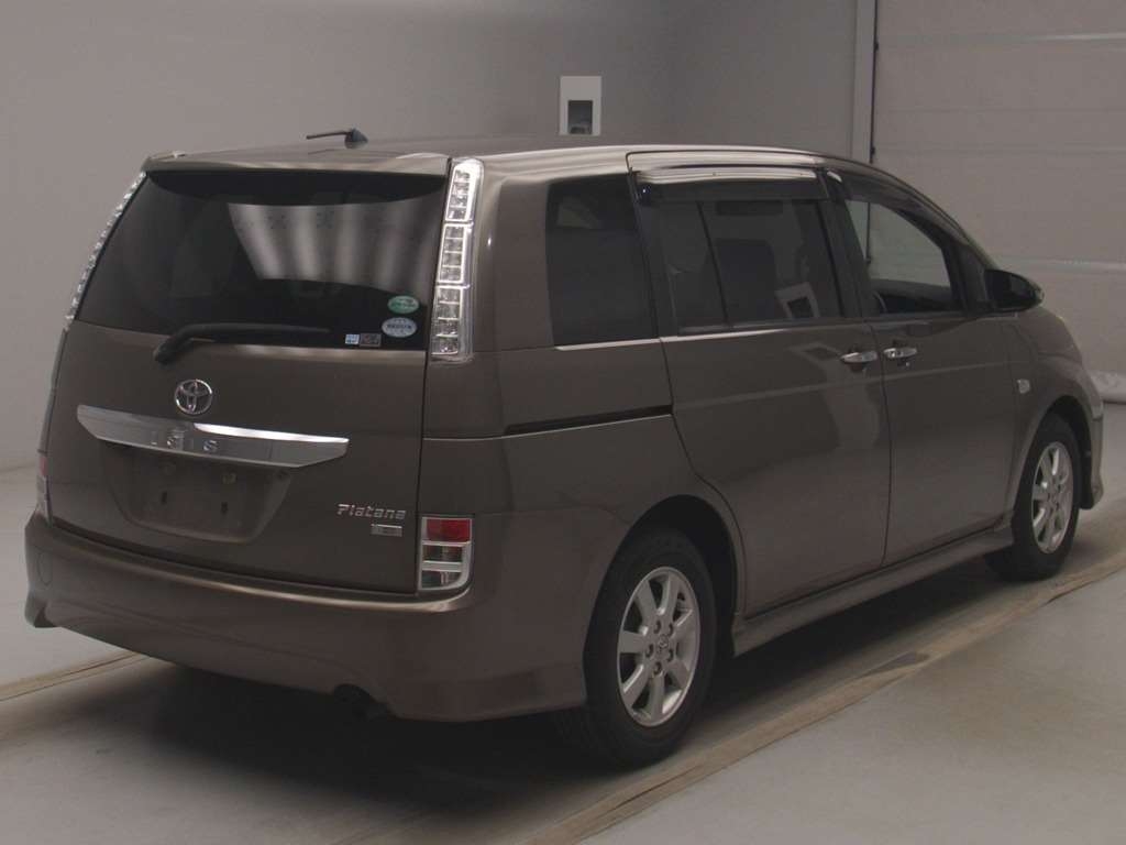 TOYOTA ISIS