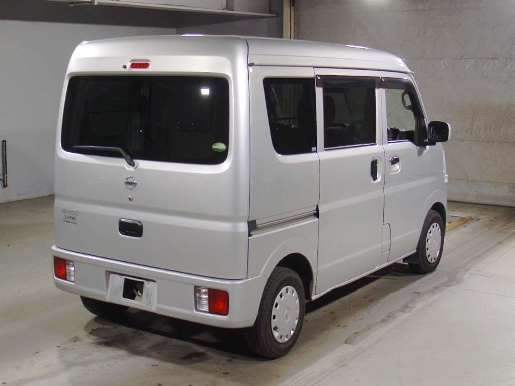 NISSAN NV100 CLIPPER