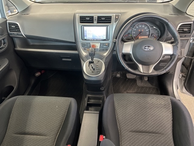 SUBARU TREZIA