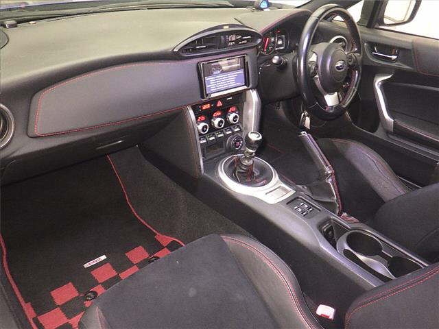 SUBARU BRZ