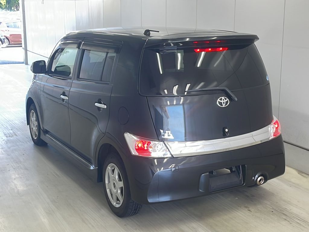TOYOTA BB
