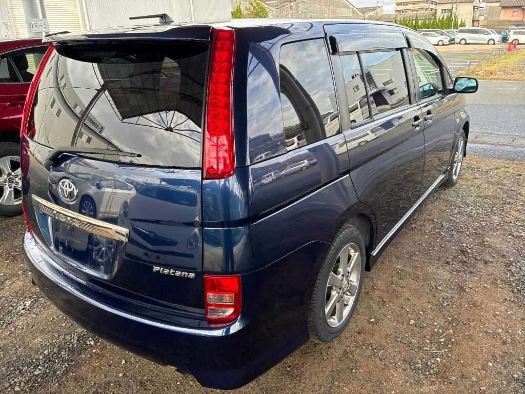 TOYOTA ISIS