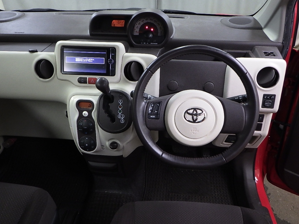TOYOTA SPADE