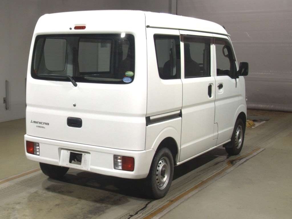 MITSUBISHI MINICAB