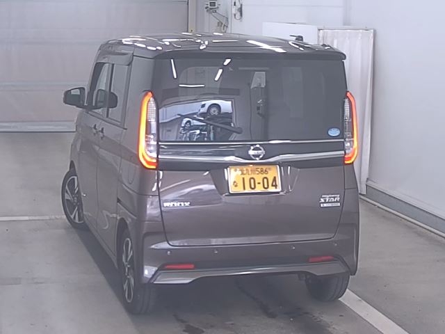 NISSAN ROOX