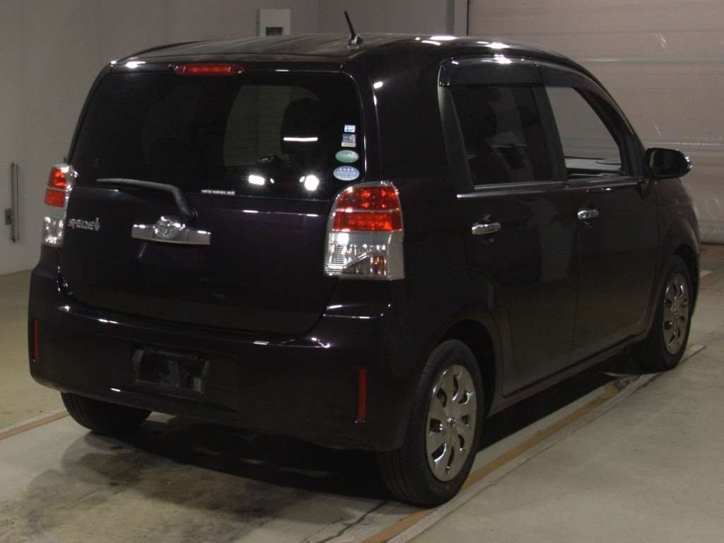 TOYOTA SPADE
