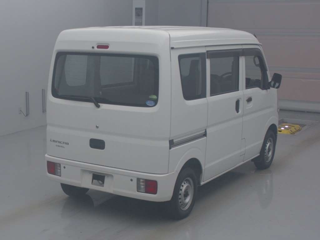 MITSUBISHI MINICAB