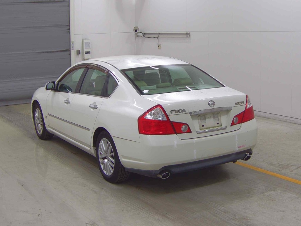 NISSAN FUGA