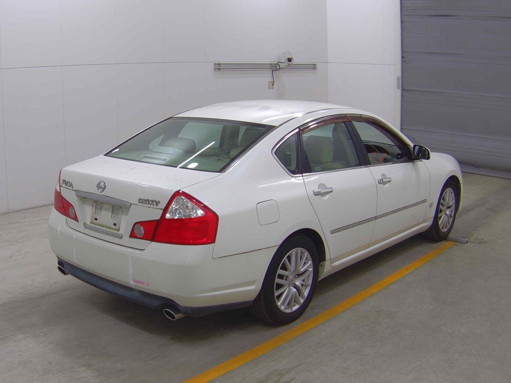 NISSAN FUGA
