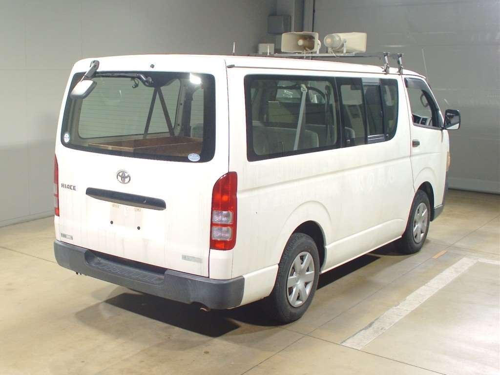 TOYOTA REGIUS ACE