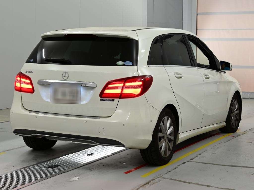 MERCEDES-BENZ B-CLASS