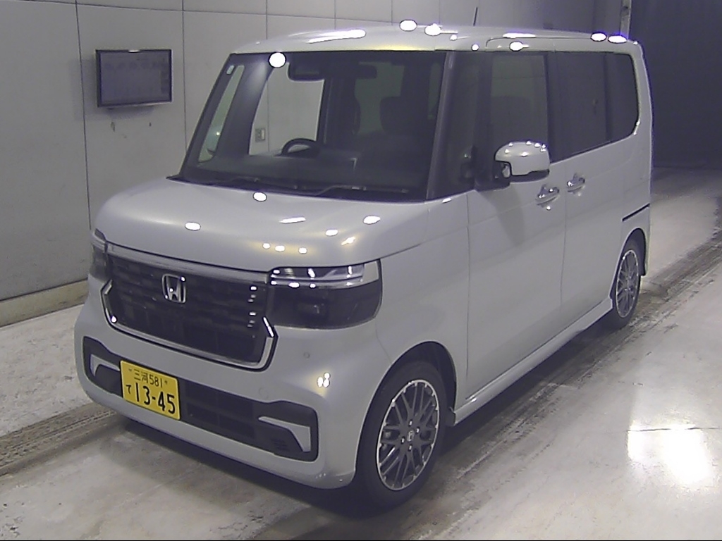 HONDA N-BOX