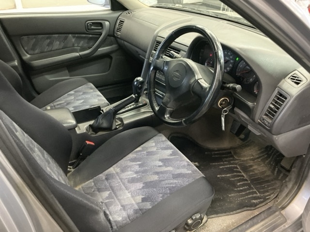 NISSAN SKYLINE