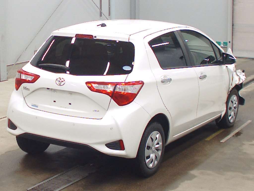 TOYOTA VITZ