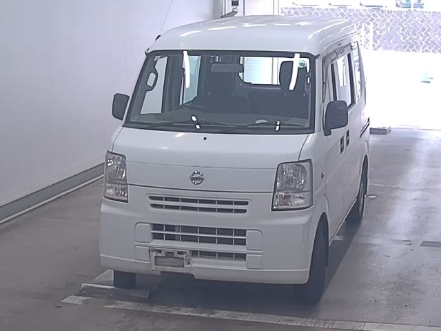 NISSAN NV100 CLIPPER