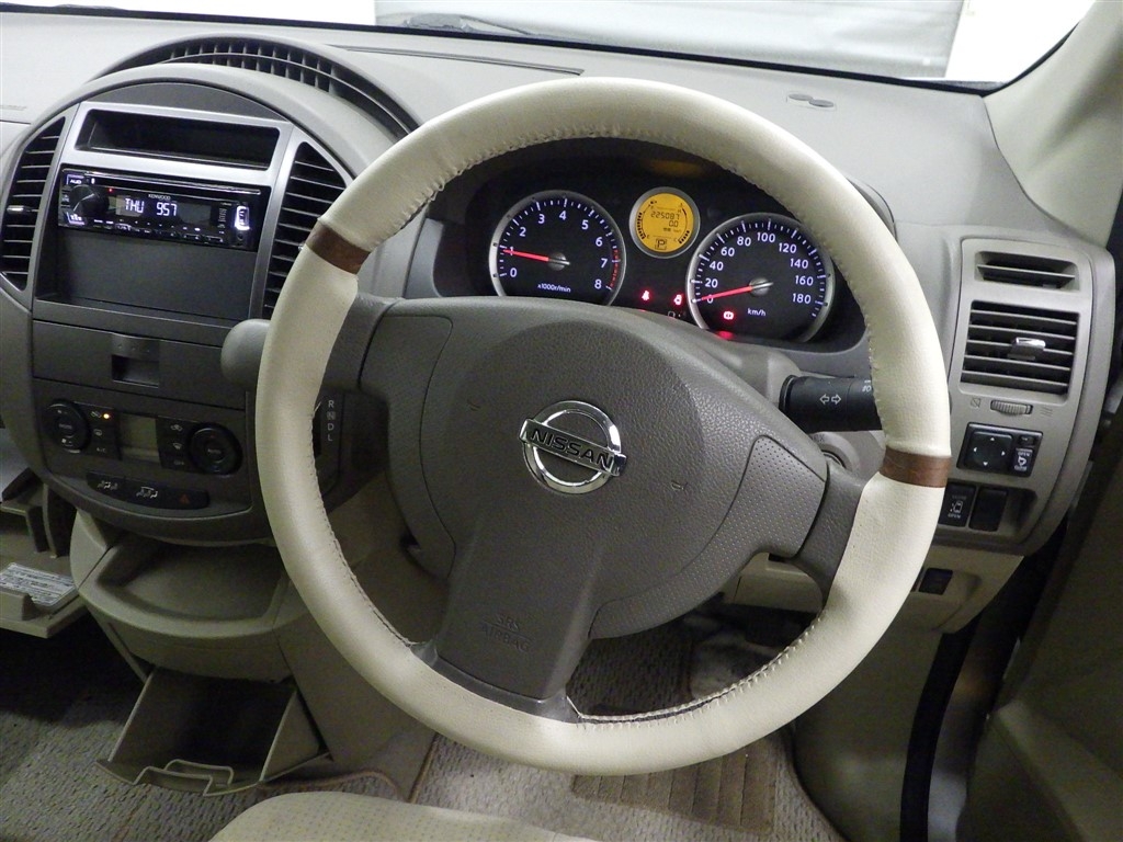 NISSAN LAFESTA