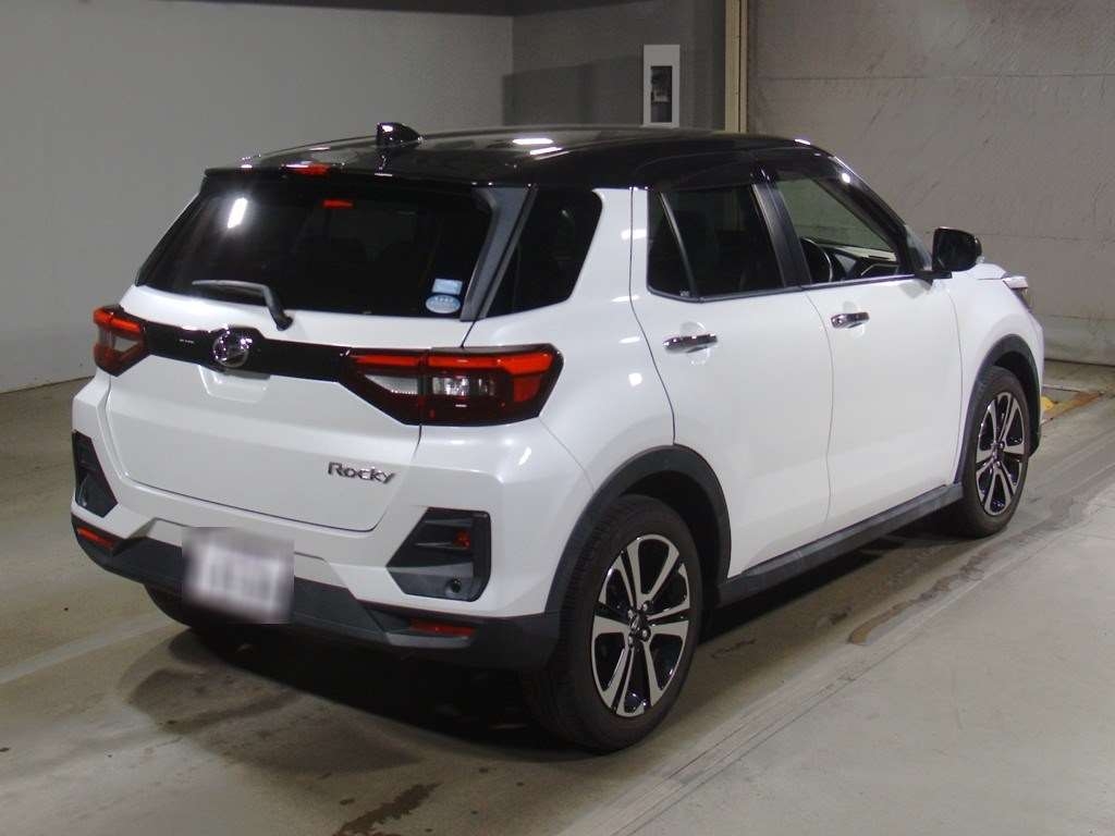 DAIHATSU ROCKY