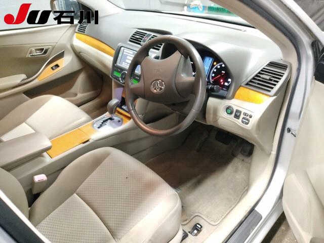 TOYOTA PREMIO