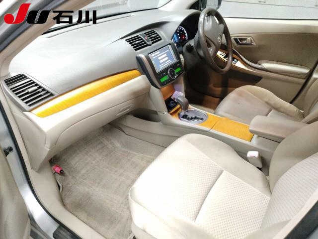 TOYOTA PREMIO